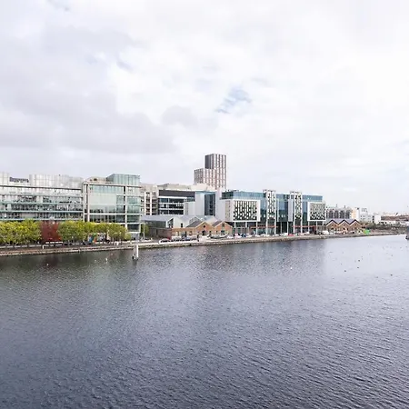 The Waterside 2 Apartman Dublin